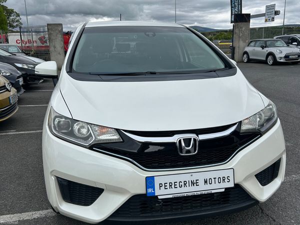Honda Fit Hatchback, Petrol Hybrid, 2017, White