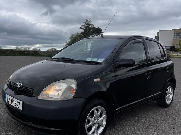 Toyota Yaris Hatchback, Petrol, 2002, Black