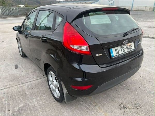 Ford Fiesta Hatchback, Diesel, 2010, Black
