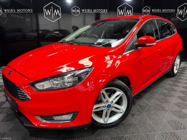 Ford Focus Hatchback, Diesel, 2016, Red