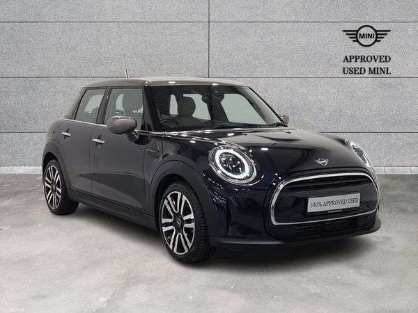 Mini Cooper Hatchback, Petrol, 2024, Black