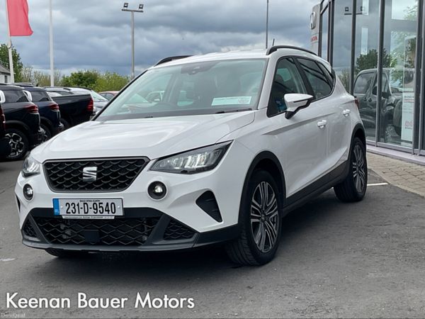 SEAT Arona Hatchback, Petrol, 2023, White