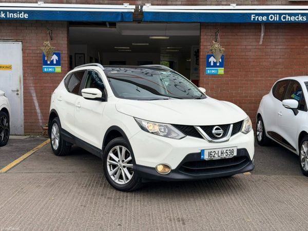 Nissan Qashqai MPV, Petrol, 2016, White