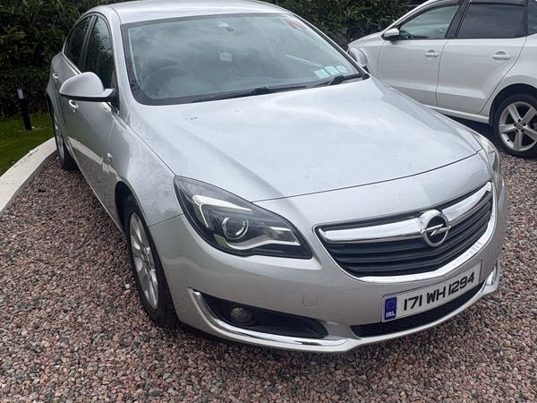 Opel Insignia Hatchback, Diesel, 2017, Grey
