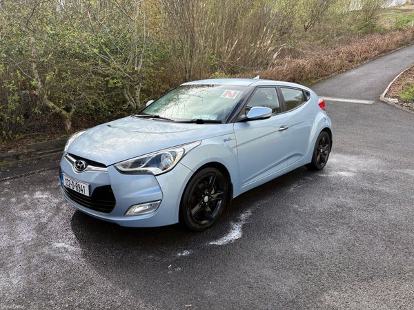 Hyundai Veloster Hatchback, Petrol, 2013, Blue