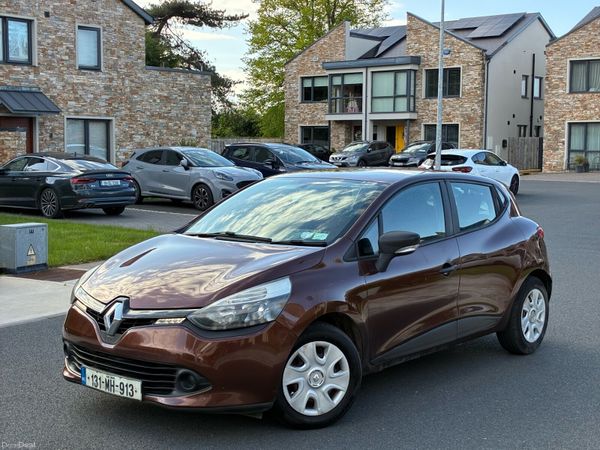 Renault Clio Hatchback, Petrol, 2013, Brown