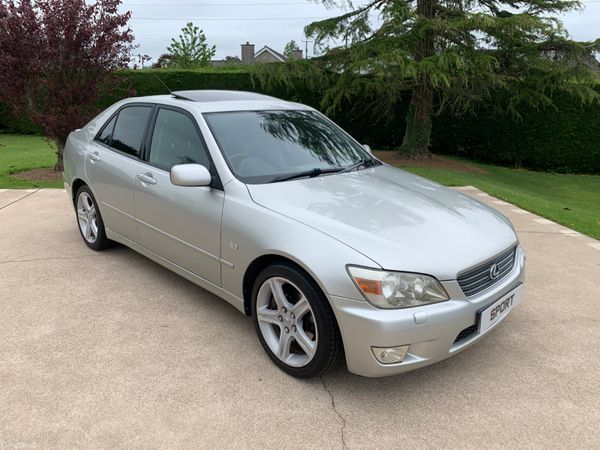 Lexus IS Saloon, Petrol, 2002, Silver