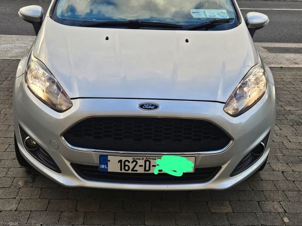 Ford Fiesta Hatchback, Petrol, 2016, Silver