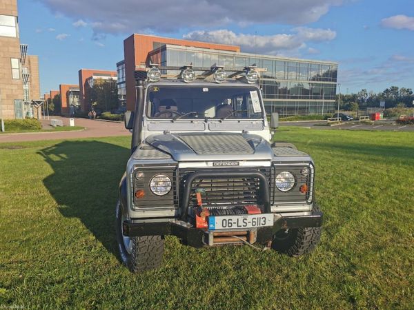 Land Rover Defender SUV, Diesel, 2006, Silver