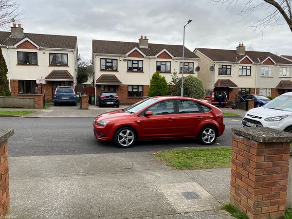 Ford Focus Hatchback, Petrol, 2007, Red