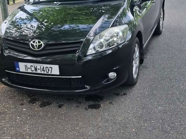Toyota Auris Hatchback, Diesel, 2011, Black