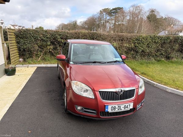 Skoda Fabia Hatchback, Diesel, 2008, Red