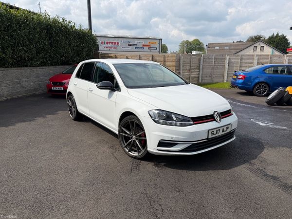 Volkswagen Golf Hatchback, Diesel, 2017, White