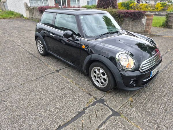 Mini Cooper Hatchback, Diesel, 2013, Black