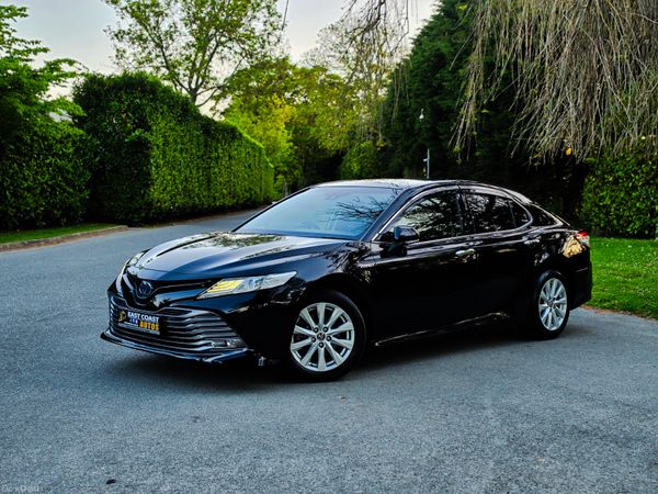 Toyota Camry Saloon, Petrol Hybrid, 2017, Black