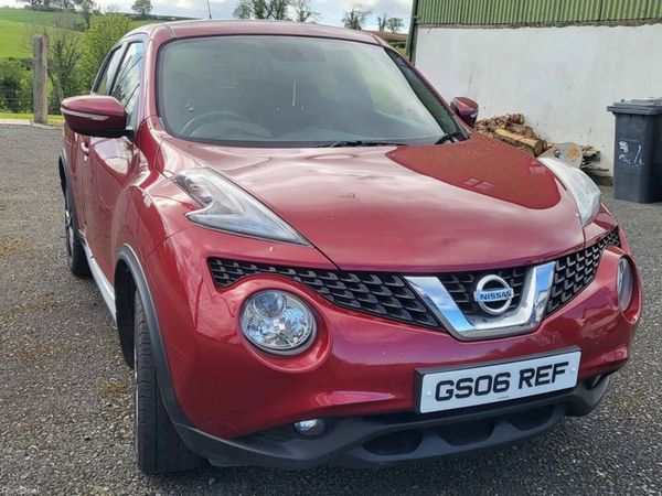Nissan Juke SUV, Diesel, 2016, Red