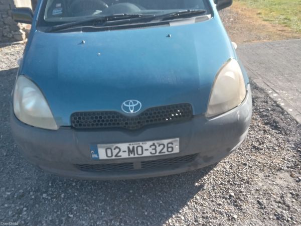 Toyota Yaris Hatchback, Petrol, 2002, Blue