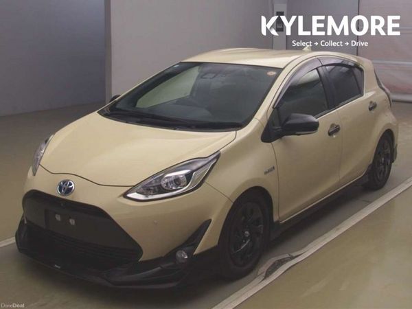 Toyota Aqua Hatchback, Petrol Hybrid, 2020, Beige