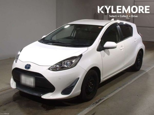 Toyota Aqua Hatchback, Petrol Hybrid, 2020, White