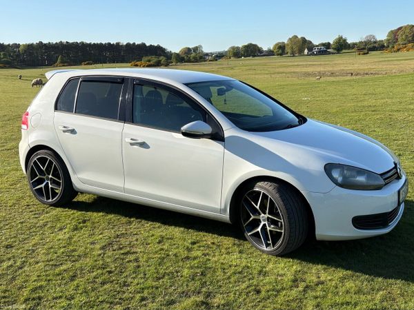Volkswagen Golf Hatchback, Petrol, 2013, White
