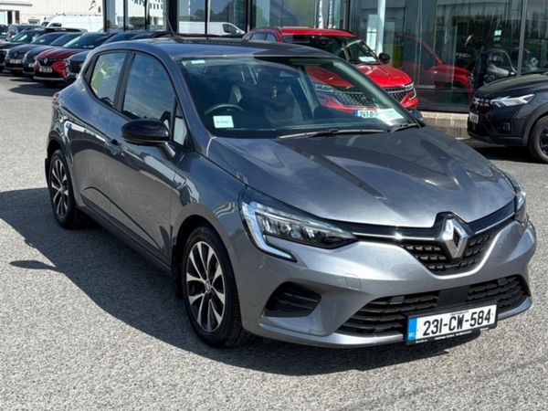Renault Clio Hatchback, Petrol, 2023, Grey