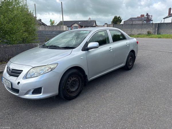 Toyota Corolla Saloon, Petrol, 2007, Silver