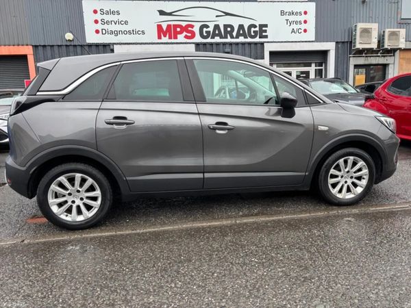 Opel Crossland X SUV, Petrol, 2022, Grey