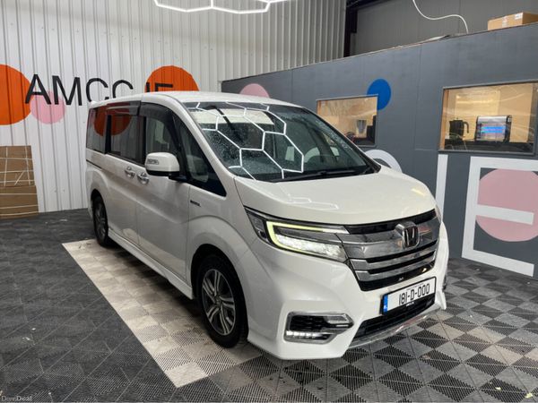 Honda Stepwagon MPV, Petrol Hybrid, 2018, White