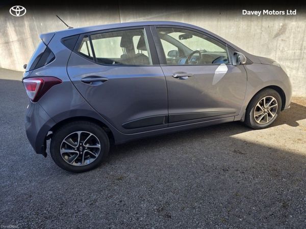 Hyundai i10 Hatchback, Petrol, 2018, Grey