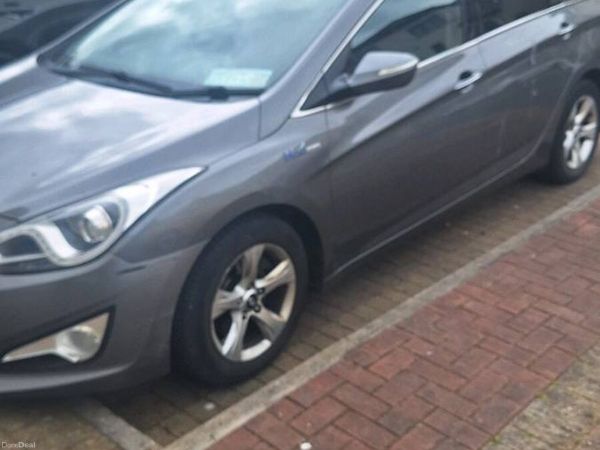 Hyundai i40 Estate, Diesel, 2012, Silver