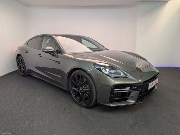 Porsche Panamera Hatchback, Petrol Plug-in Hybrid, 2025, Green