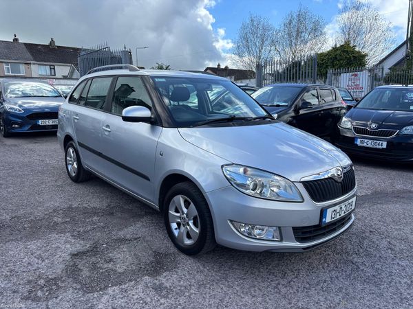 Skoda Fabia Estate/Jeep, Petrol, 2013, Silver