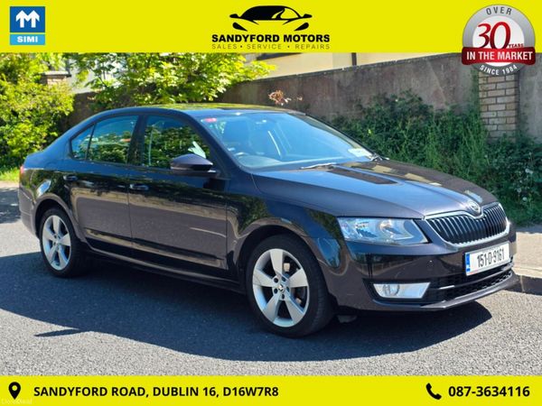 Skoda Octavia Saloon, Petrol, 2015, Black