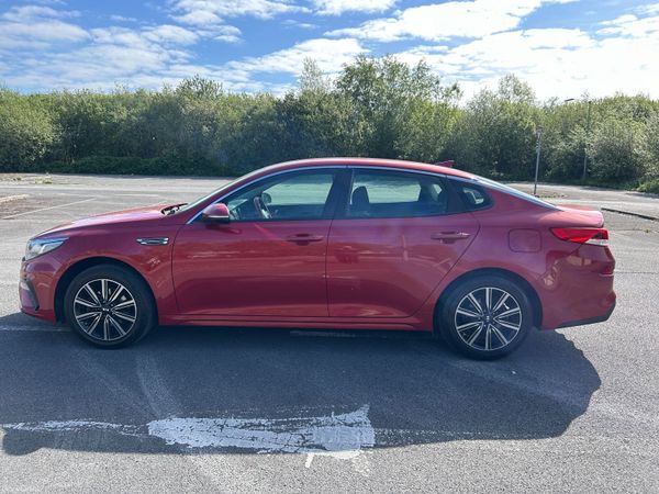 Kia Optima Saloon, Diesel, 2019, Red
