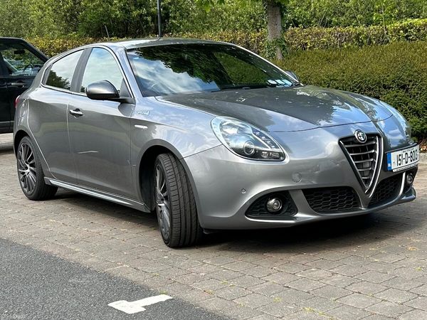 Alfa Romeo Giulietta Hatchback, Diesel, 2015, Green