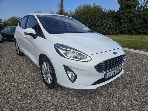 Ford Fiesta Hatchback, Petrol, 2019, White