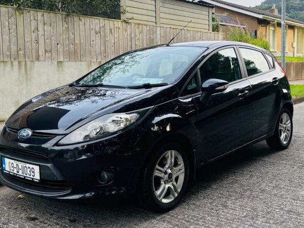 Ford Fiesta Hatchback, Diesel, 2009, Black
