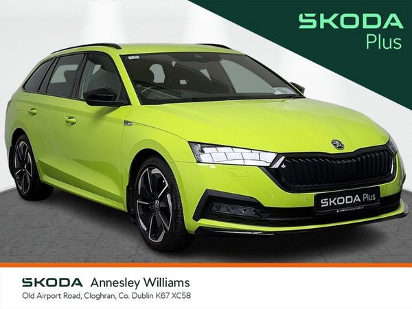 Skoda Octavia Estate, Petrol Hybrid, 2024, Green