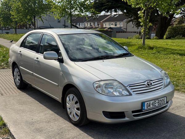 Toyota Corolla Saloon, Petrol, 2004, Silver