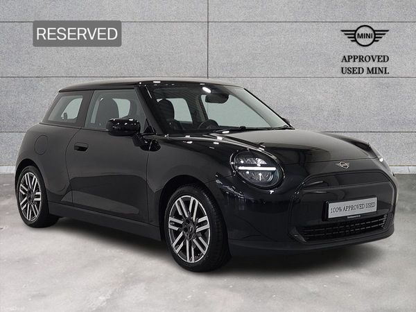 Mini Cooper Hatchback, Electric, 2025, Black