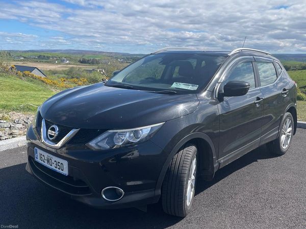 Nissan Qashqai Hatchback, Diesel, 2016, Black