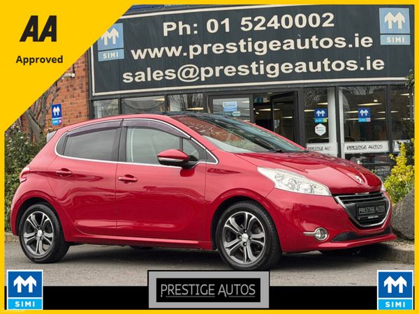 Peugeot 208 Hatchback, Petrol, 2016, Red
