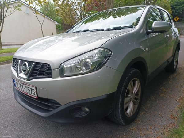 Nissan Qashqai Hatchback, Diesel, 2012, Silver