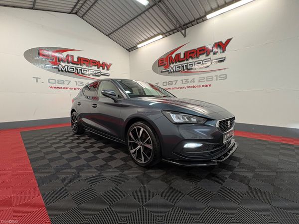 SEAT Leon Hatchback, Petrol, 2022, Grey