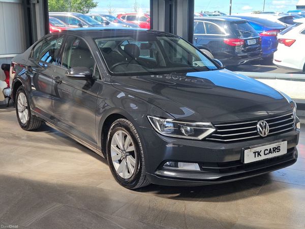 Volkswagen Passat Saloon, Diesel, 2017, Grey