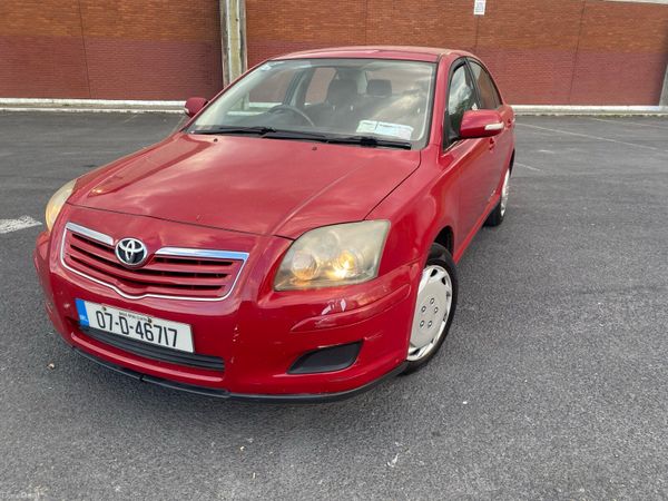 Toyota Avensis Saloon, Petrol, 2007, Red