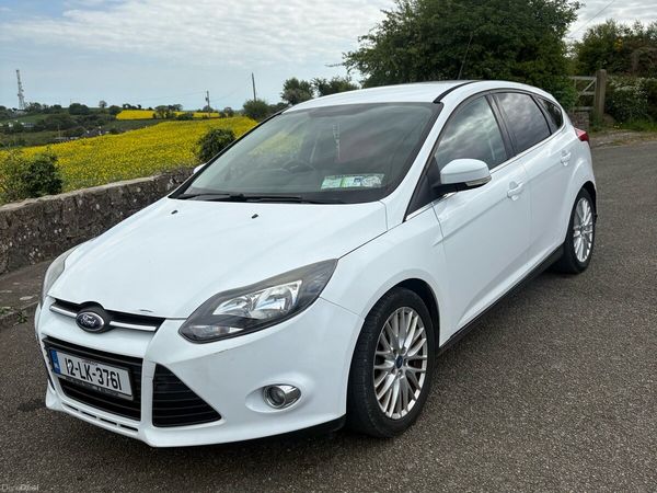 Ford Focus Hatchback, Petrol, 2012, White