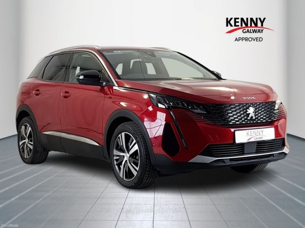 Peugeot 3008 MPV, Diesel, 2022, Red