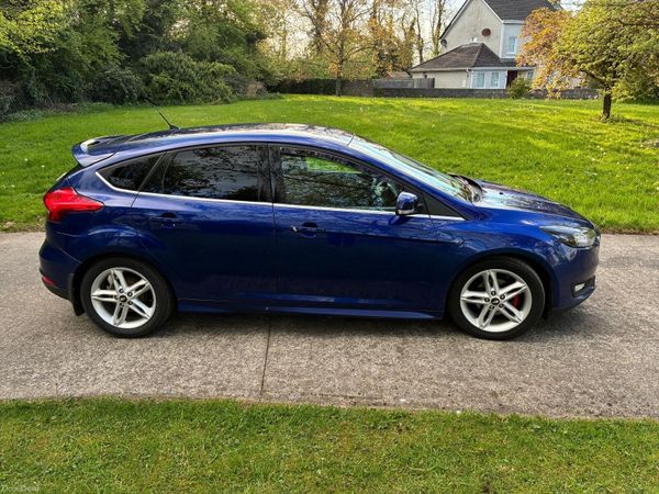 Ford Focus Hatchback, Diesel, 2017, Blue