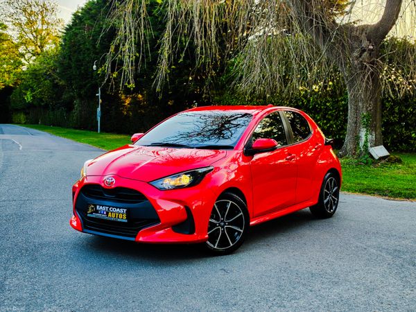 Toyota Yaris Hatchback, Petrol, 2020, Red
